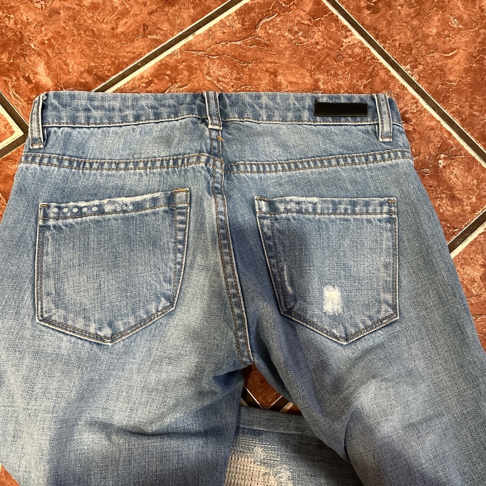 Jeans - Picture 2 of 3